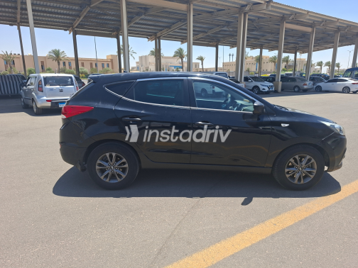 هيونداي IX 35 2015 أسود أوتوماتيك مستعملة للبيع في الجيزة - 2