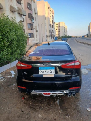 كيا K3 2013 أسود أوتوماتيك مستعملة للبيع في السويس‎