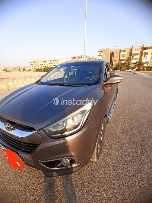 هيونداي IX 35 2014 بني أوتوماتيك مستعملة للبيع في حلوان - 8