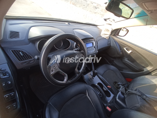 هيونداي IX 35 2014 بني أوتوماتيك مستعملة للبيع في حلوان - 10
