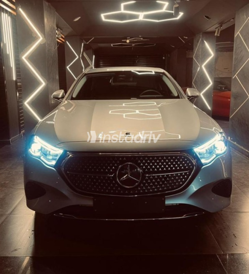 مرسيدس E 200 2025 فضي أوتوماتيك مستعملة للبيع في القاهرة - 1