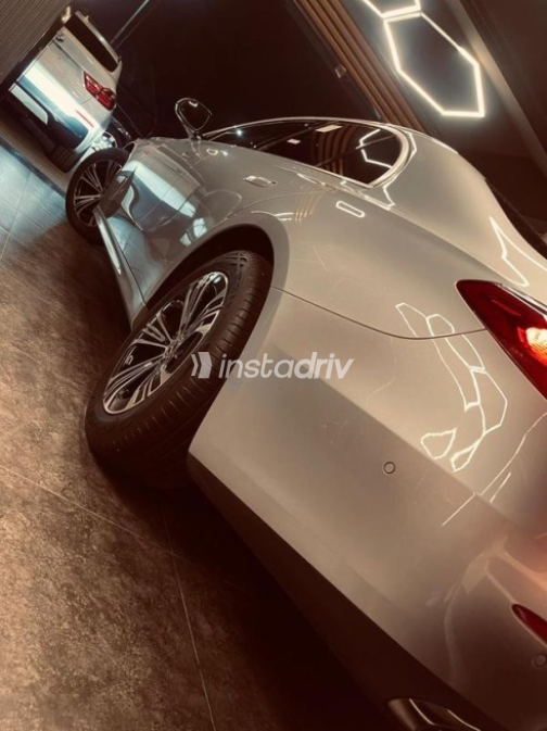مرسيدس E 200 2025 فضي أوتوماتيك مستعملة للبيع في القاهرة - 10