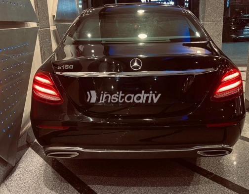 Mercedes E 180 2018 Black Automatic Used for Sale in Cairo - 5