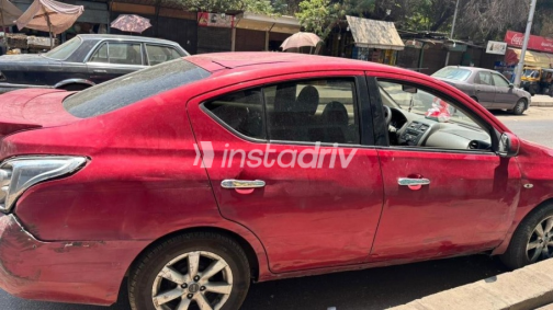Nissan Sunny 2013 Red Automatic Used for Sale in Cairo - 4
