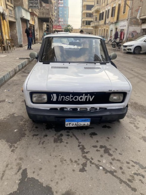 فيات 128 1987 أبيض يدوي مستعملة للبيع في الإسماعيلية - 1