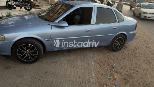 Opel Vectra 1999 White Automatic Used for Sale in Greater Cairo ( Cairo + Giza) - 5
