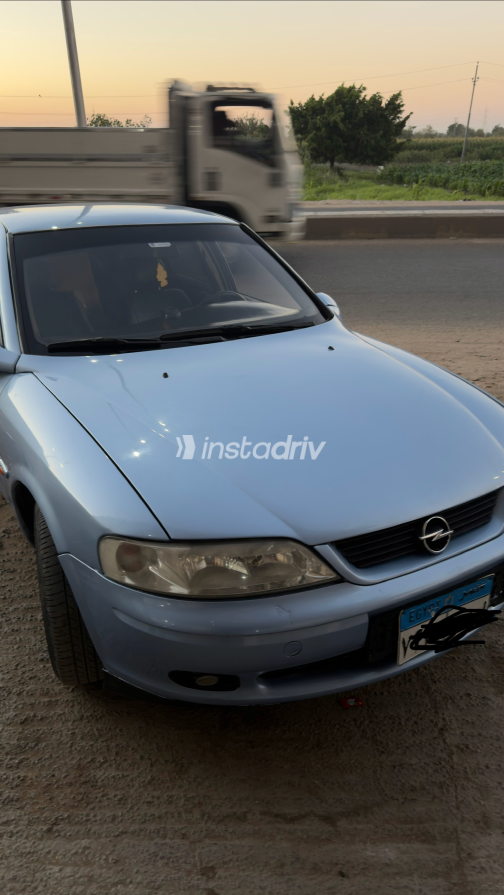 Opel Vectra 1999 White Automatic Used for Sale in Greater Cairo ( Cairo + Giza) - 9