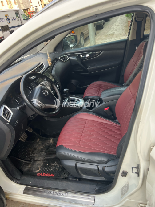 Nissan Qashqai 2015 White Automatic Used for Sale in Ain Shams - 4