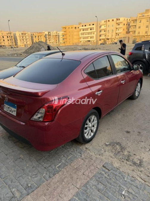 Nissan Sunny 2020 Dark Red Automatic Used for Sale in Nasr city - 3