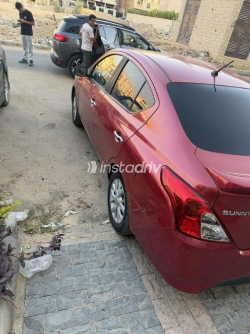 Nissan Sunny 2020 Dark Red Automatic Used for Sale in Nasr city - 5
