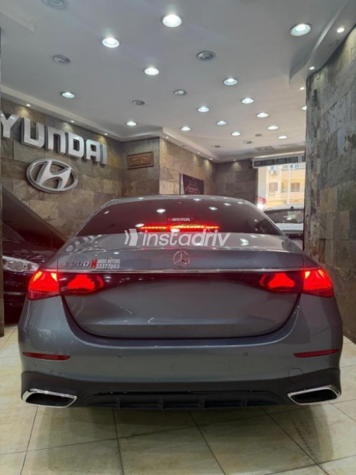 مرسيدس E 200 AMG 2025 رمادي أوتوماتيك مستعملة للبيع في مصر الجديدة - 3
