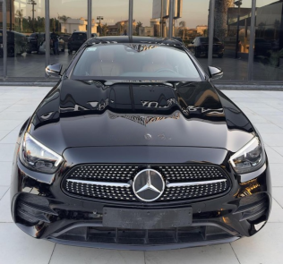 مرسيدس E 300 2021 أسود أوتوماتيك مستعملة للبيع في مدينة الشيخ زايد