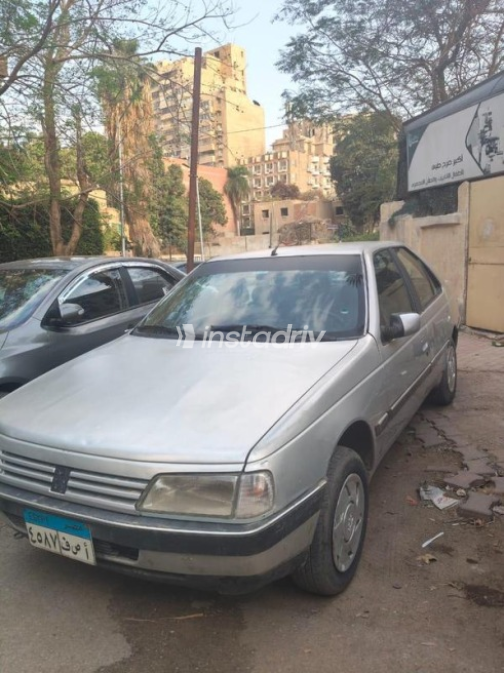 Peugeot 405 2004 Silver Manual Used for Sale in Cairo - 1