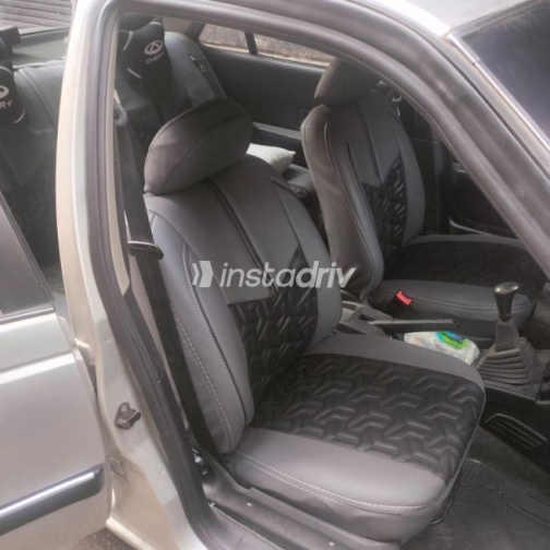 Peugeot 405 2004 Silver Manual Used for Sale in Cairo - 3