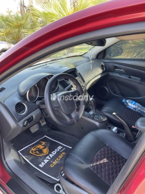 Chevrolet Cruze 2010 Red Automatic Used for Sale in 6 October - 4
