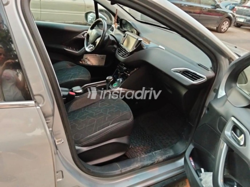 Peugeot 2008 2019 White Automatic Used for Sale in Greater Cairo ( Cairo + Giza) - 5
