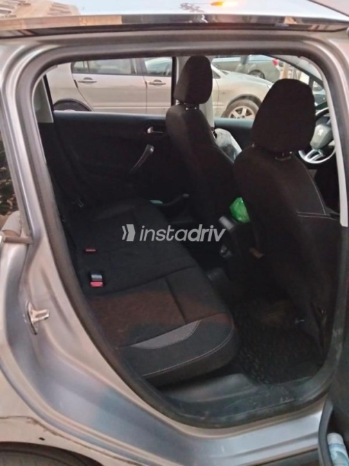 Peugeot 2008 2019 White Automatic Used for Sale in Greater Cairo ( Cairo + Giza) - 6