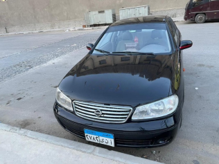 نيسان صنى 2009 أسود أوتوماتيك مستعملة للبيع في القاهرة