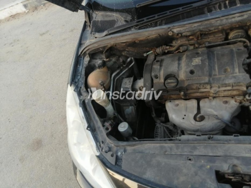بيجو 307 2007 أسود أوتوماتيك مستعملة للبيع في الإسماعيلية - 4