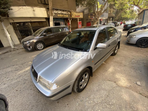 سكودا اوكتافيا 1999 فضي أوتوماتيك مستعملة للبيع في الجيزة - 4