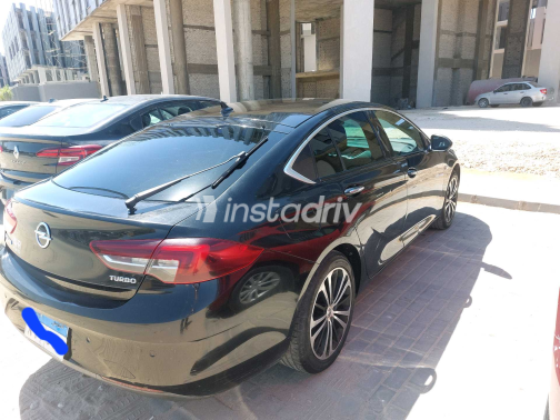 اوبل أنسيجنيا 2018 أسود أوتوماتيك مستعملة للبيع في القاهرة - 5
