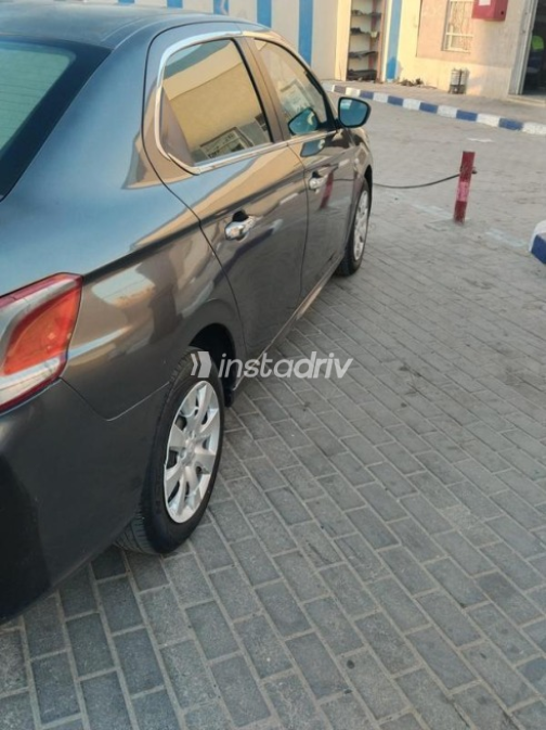 Peugeot 301 2014 Gray Manual Used for Sale in 6 October - 4