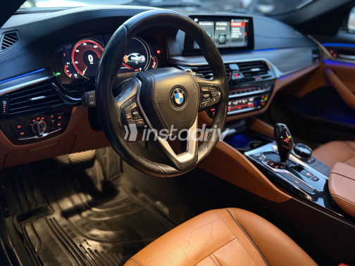 BMW 520 2018 Black Automatic Used for Sale in Nasr city - 3