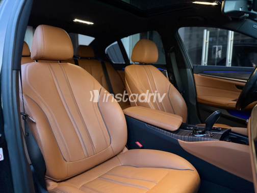 BMW 520 2018 Black Automatic Used for Sale in Nasr city - 9