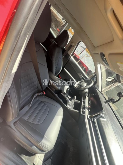Kia Sportage 2014 Red Automatic Used for Sale in Nasr city - 6
