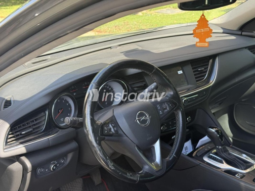 Opel Insignia 2018 Petroleum Automatic Used for Sale in Greater Cairo ( Cairo + Giza) - 5