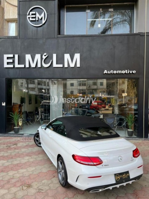 Mercedes C 180 2017 White Automatic Used for Sale in Cairo - 5