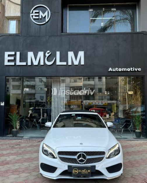 Mercedes C 180 2017 White Automatic Used for Sale in Cairo - 8