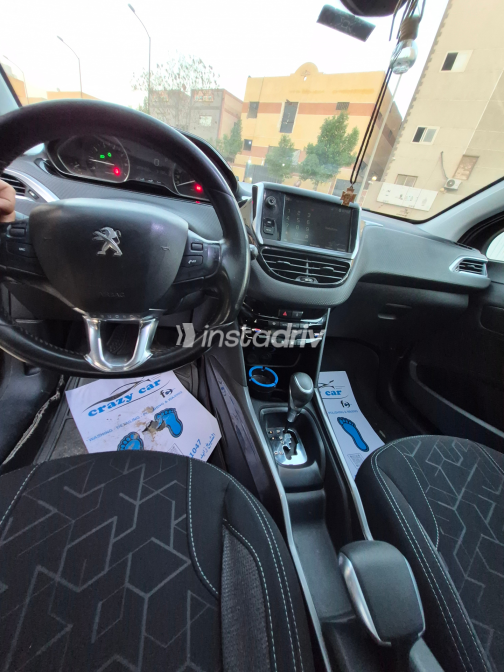 Peugeot 2008 2019 Dark Gray Automatic Used for Sale in Giza - 2