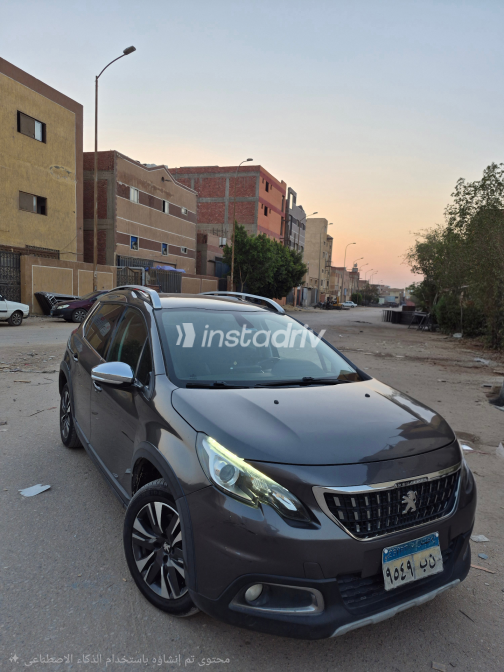 Peugeot 2008 2019 Dark Gray Automatic Used for Sale in Giza - 7