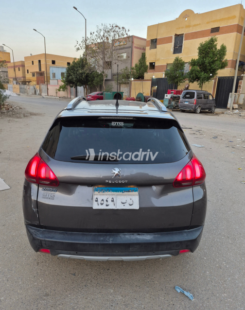 Peugeot 2008 2019 Dark Gray Automatic Used for Sale in Giza - 8