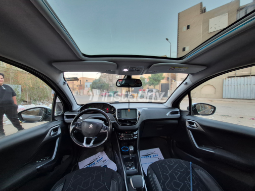 Peugeot 2008 2019 Dark Gray Automatic Used for Sale in Giza - 9