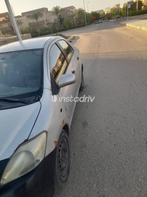 Toyota Yaris 2008 Silver Manual Used for Sale in Al Shorouk - 3