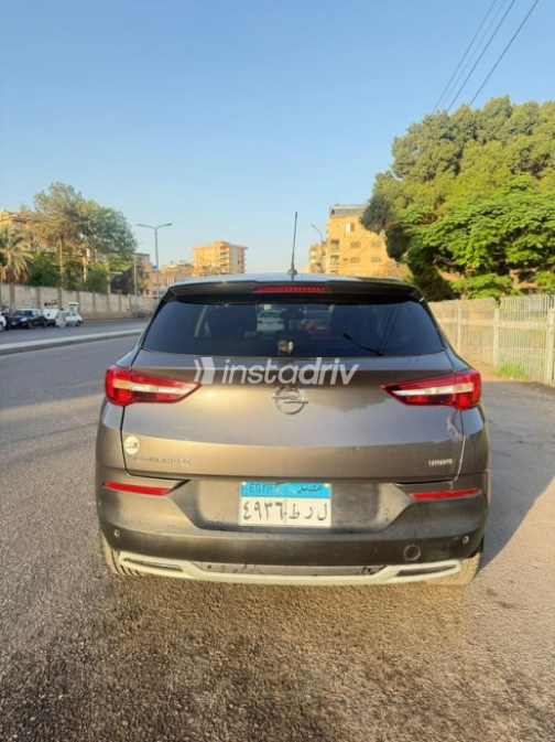 Opel Grandland 2019 White Automatic Used for Sale in Greater Cairo ( Cairo + Giza) - 2