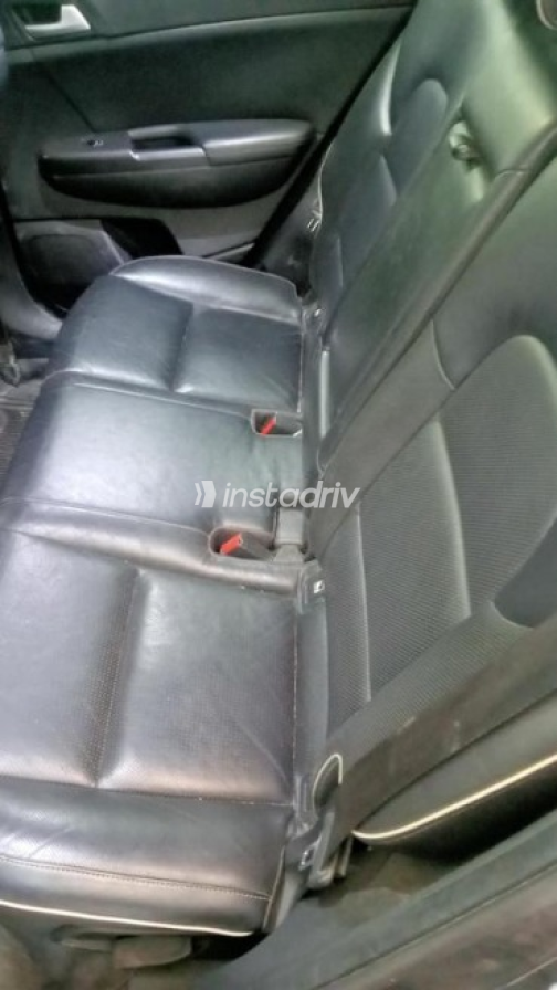 Kia Sportage 2017 White Automatic Used for Sale in Greater Cairo ( Cairo + Giza) - 7