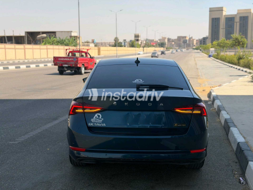 سكودا اوكتافيا 2021 أبيض أوتوماتيك مستعملة للبيع في مدينة نصر - 5