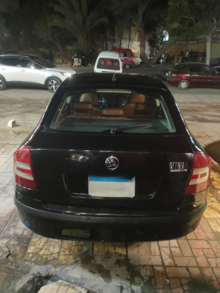 سكودا اوكتافيا A5 2006 أسود أوتوماتيك مستعملة للبيع في الإسكندرية