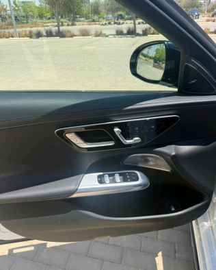 مرسيدس E 300 2025 أبيض أوتوماتيك مستعملة للبيع في مدينة نصر