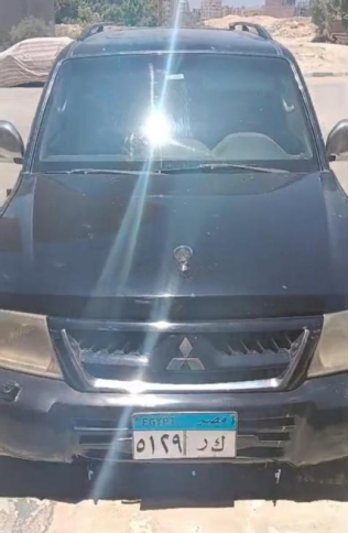 ميتسوبيشي باجيرو 2006 أسود أوتوماتيك مستعملة للبيع في القاهرة