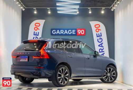 فولفو XC60 2025 أزرق غامق أوتوماتيك مستعملة للبيع في القاهرة - 6