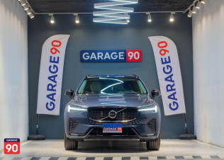 فولفو XC60 2025 أزرق غامق أوتوماتيك مستعملة للبيع في القاهرة