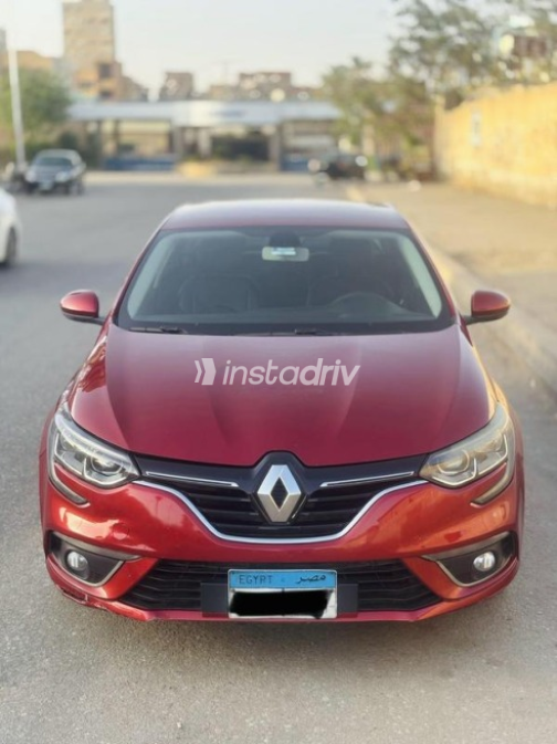 رينو ميجان 2019 أحمر أوتوماتيك مستعملة للبيع في مصر الجديدة - 2