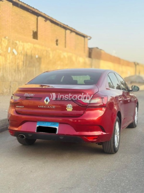رينو ميجان 2019 أحمر أوتوماتيك مستعملة للبيع في مصر الجديدة - 8