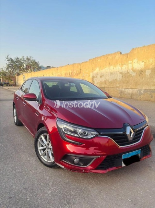 رينو ميجان 2019 أحمر أوتوماتيك مستعملة للبيع في مصر الجديدة - 9