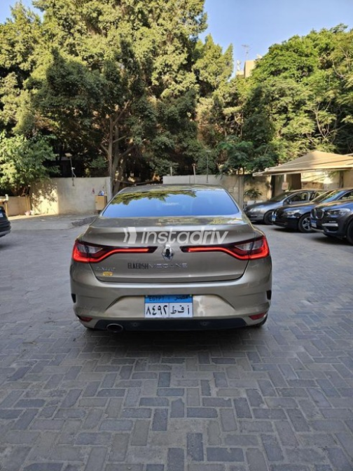 Renault Megane 2020 Gold Automatic Used for Sale in Maadi - 4