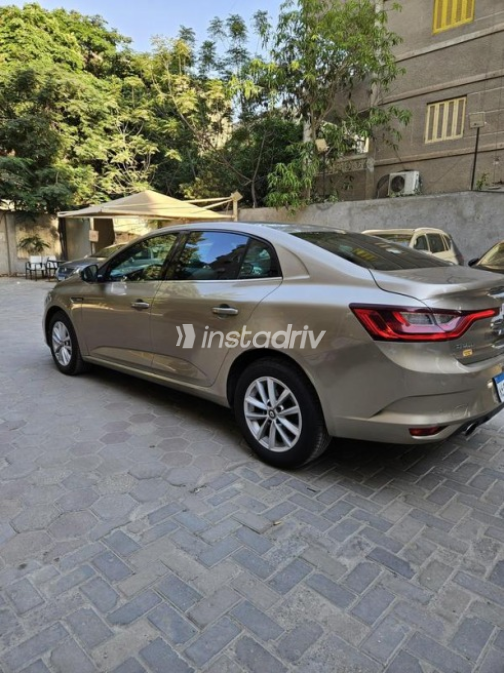 Renault Megane 2020 Gold Automatic Used for Sale in Maadi - 5